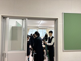 修了式　大掃除